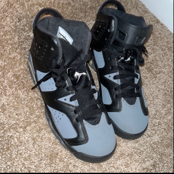 Jordan 6 - Picture 4 of 5